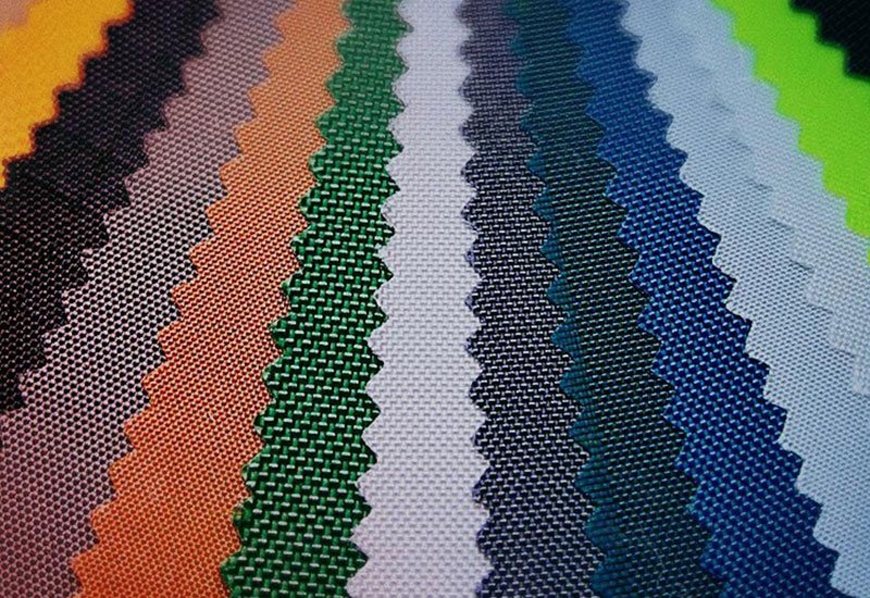 Greige für hohe Reißfestigkeit - Hergestellt aus hochfesten Garnen, Greige kann in der Industrie und bei verstärkten Textilien verwendet werden.